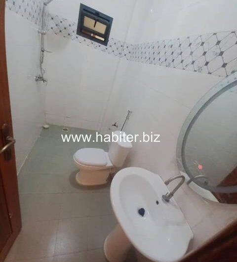 Appartement à louer aux Mamelles cité Mbackiyou Faye