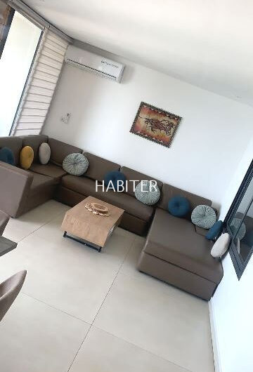Appartement meublé à louer au bord de la Mer sur la Corniche Ouest
