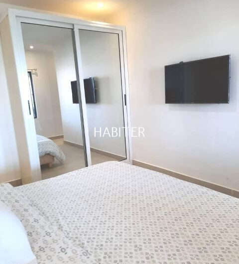 Appartement meublé à louer au bord de la Mer sur la Corniche Ouest