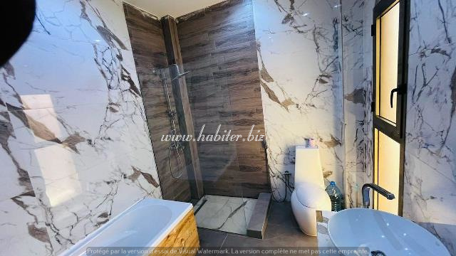 Penthouse à louer à la corniche des Mamelles