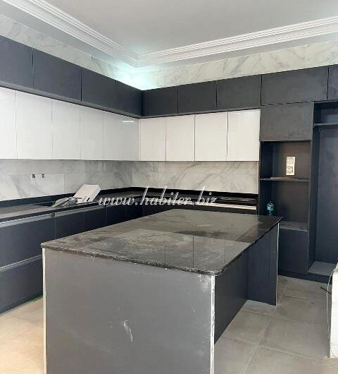 Villa R+2 à louer à Ngor Almadies