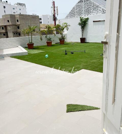 Villa R+2 à louer à Ngor Almadies