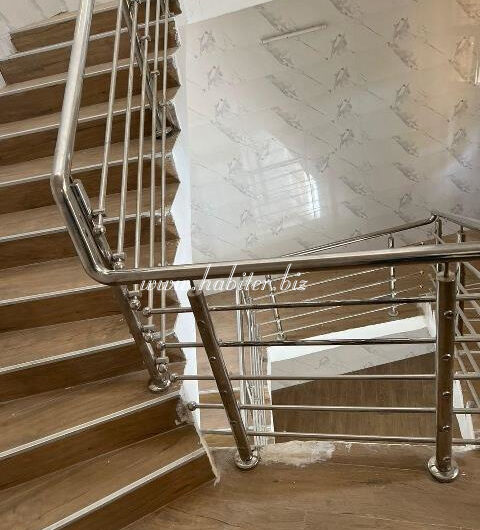 Villa R+2 à louer à Ngor Almadies