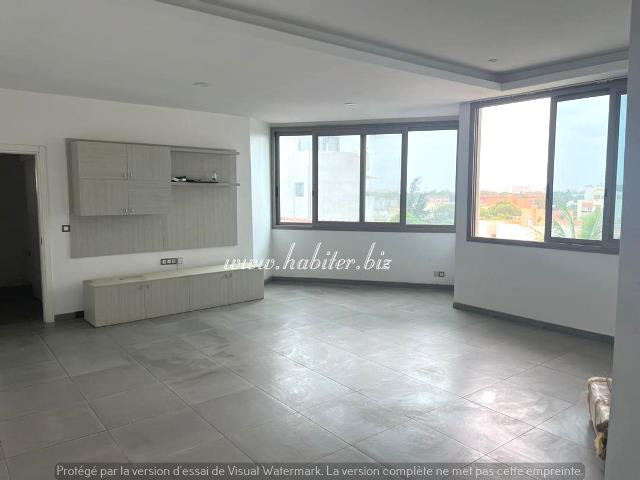 Appartement à louer sur la corniche des Mamelles