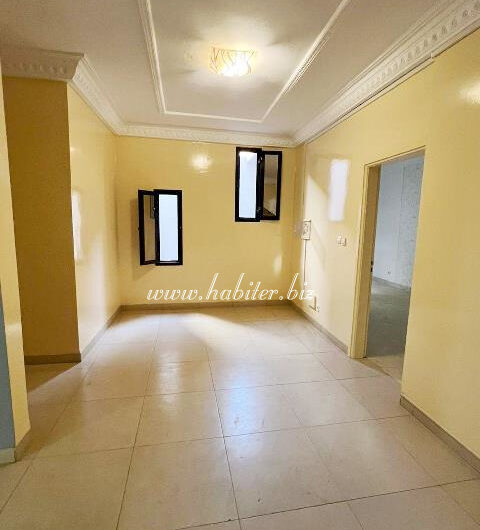 Belle villa R+2 de 200m2 à vendre aux Mamelles