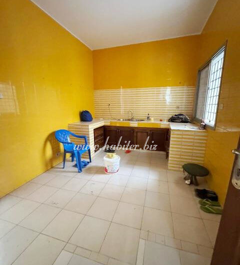 Villa R+2 à louer à Sacré-cœur 3