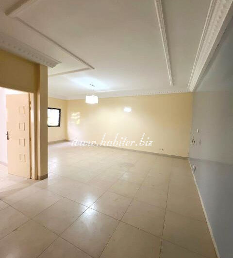 Belle villa R+2 de 200m2 à vendre aux Mamelles