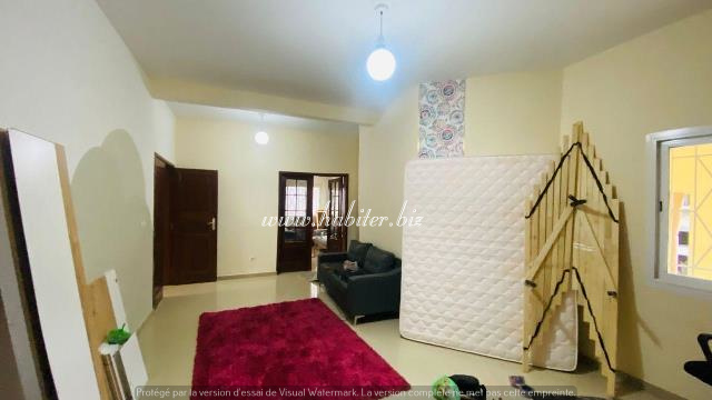 Villa R+1 à louer vide à la cité Keur gorgui