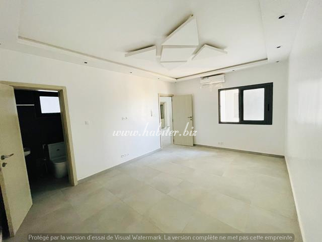 Appartements à louer aux almadies à la zone de recasement