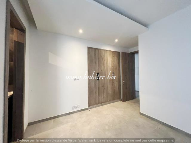 Appartement de 184m2 à louer à fann résidence