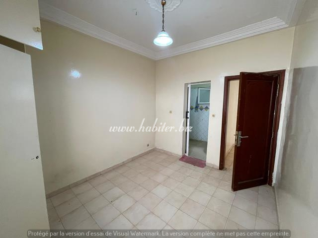 Villa R+2 à louer à Ngor