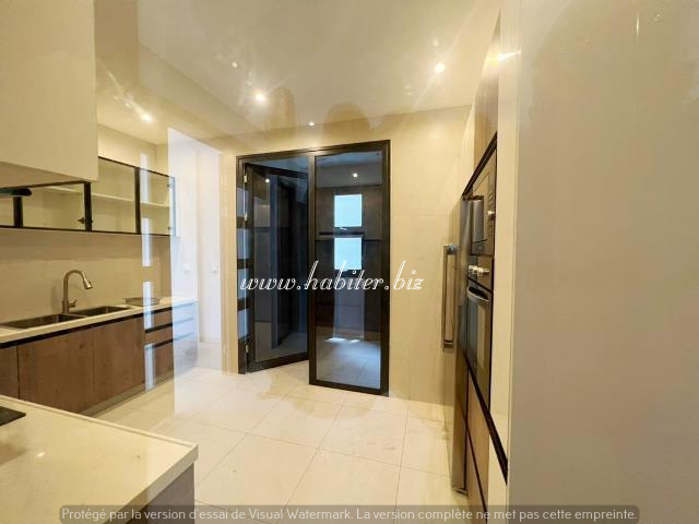 Appartement de 184m2 à louer à fann résidence