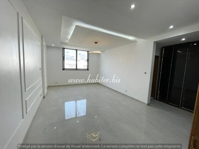Appartement à louer aux Almadies à la zone de recasement