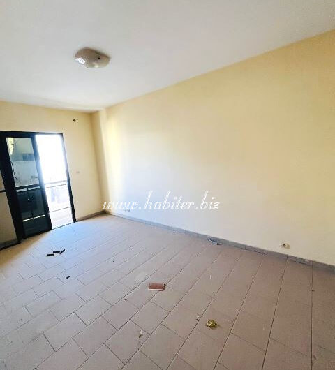 Appartement à louer à Sicap foire