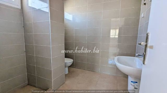 Une villa R+1 à vendre à Almadies 2