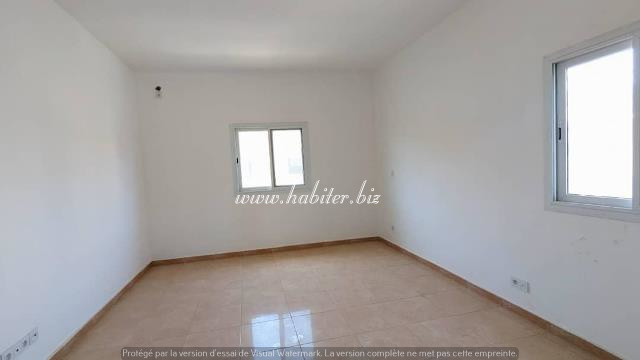Une villa R+1 à vendre à Almadies 2