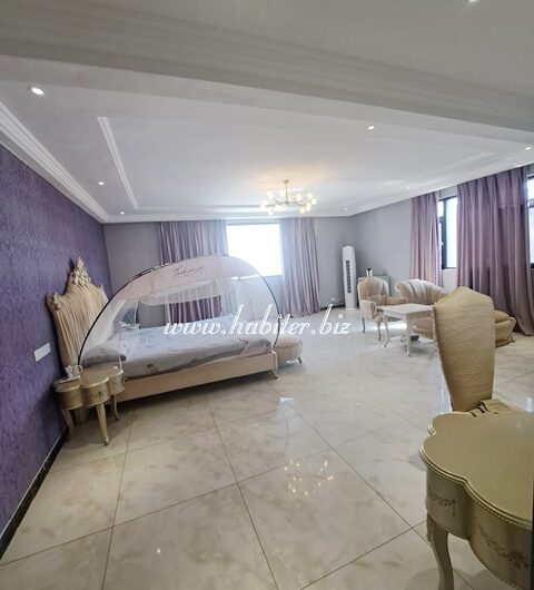 Villa R+2 spacieuse et lumineuse à vendre aux Almadies avec les meubles