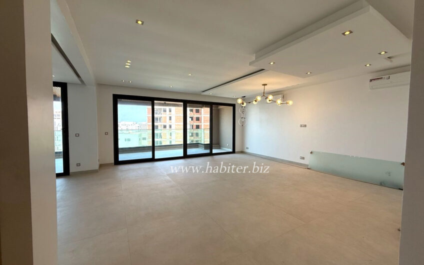Luxueux Penthouse vue mer à louer aux Almadies