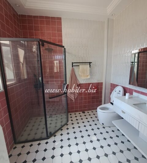 Villa R+2 spacieuse et lumineuse à vendre aux Almadies