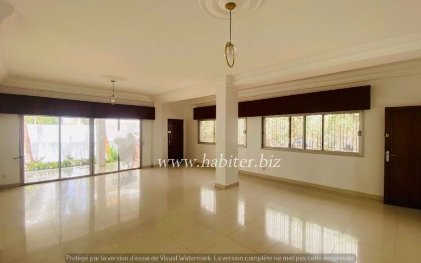 Villa R+1 à louer à Sotrac Mermoz
