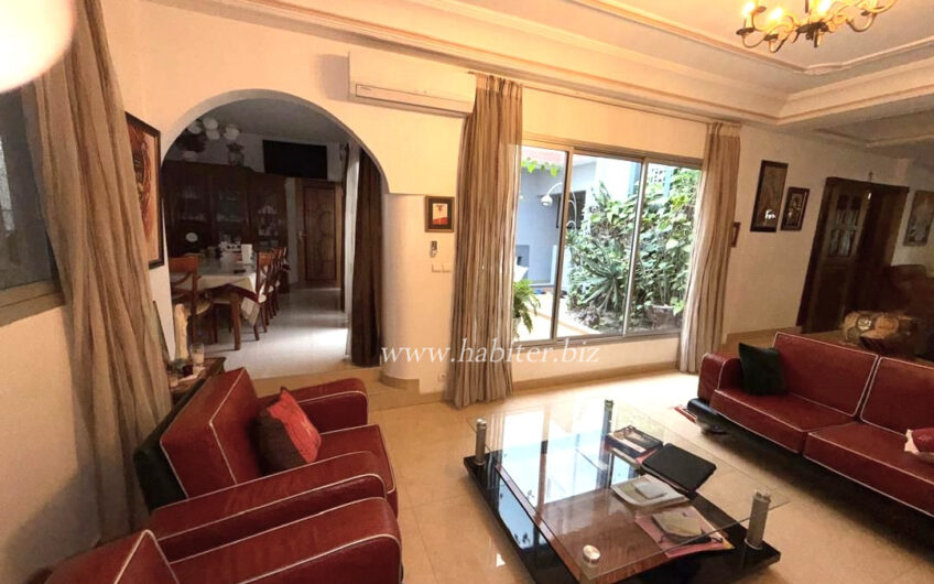 Villa R+1 à vendre à Sacré coeur 3