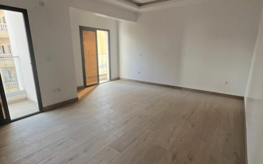 Villa R+1 à louer aux Almadies