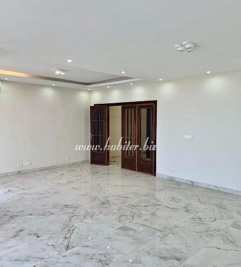 Appartement spacieux à louer aux Mamelles