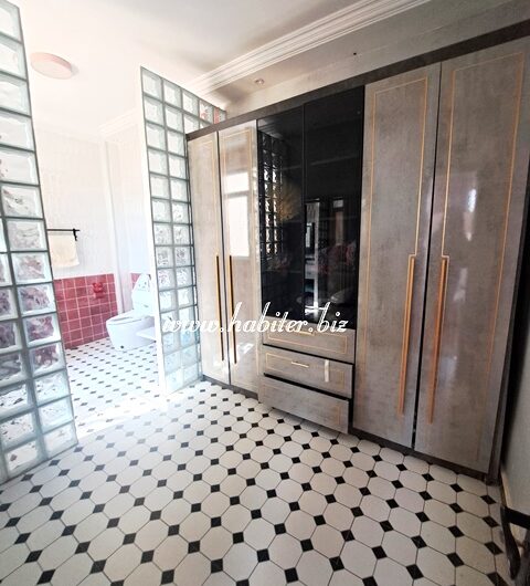 Villa R+2 spacieuse et lumineuse à vendre aux Almadies