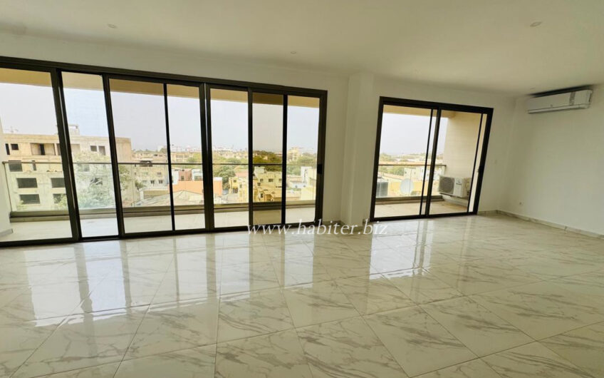 Appartements à louer à Fann