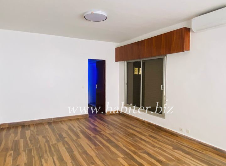 Villa R+1 à louer à Sotrac Mermoz