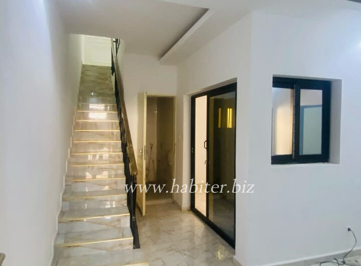 Villa R+1 à louer à sacré cœur 3