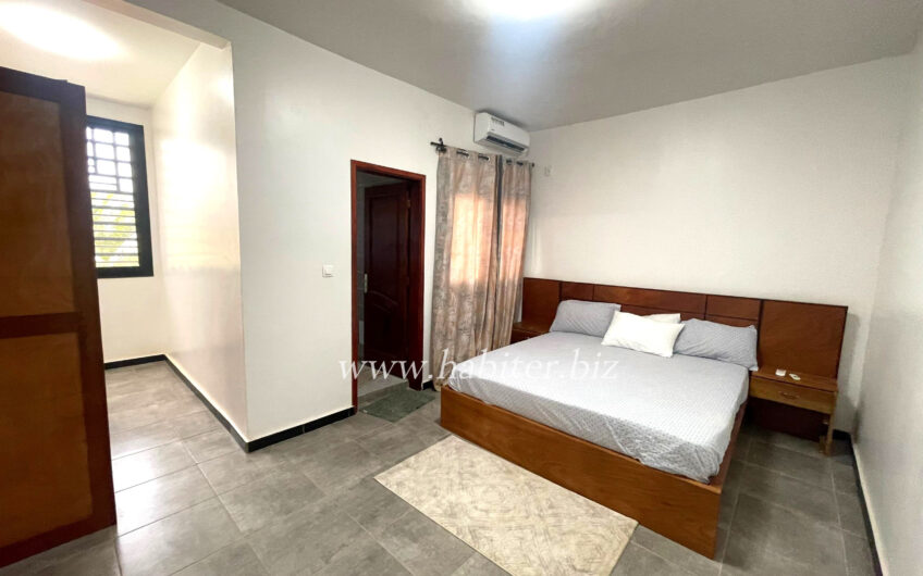 Villa R+2 meublée à louer à Saly cité milliardaire