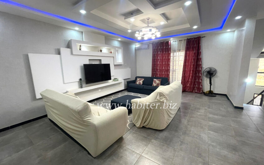 Villa R+2 meublée à louer à Saly cité milliardaire