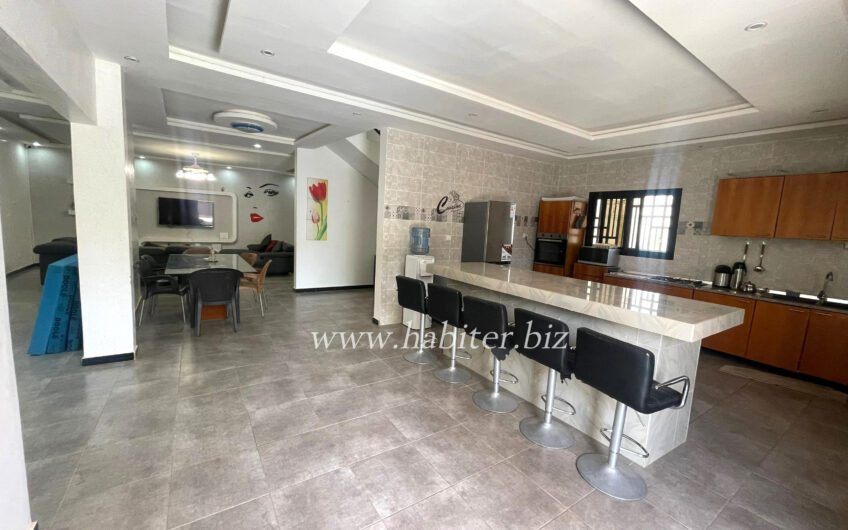 Villa R+2 meublée à louer à Saly cité milliardaire