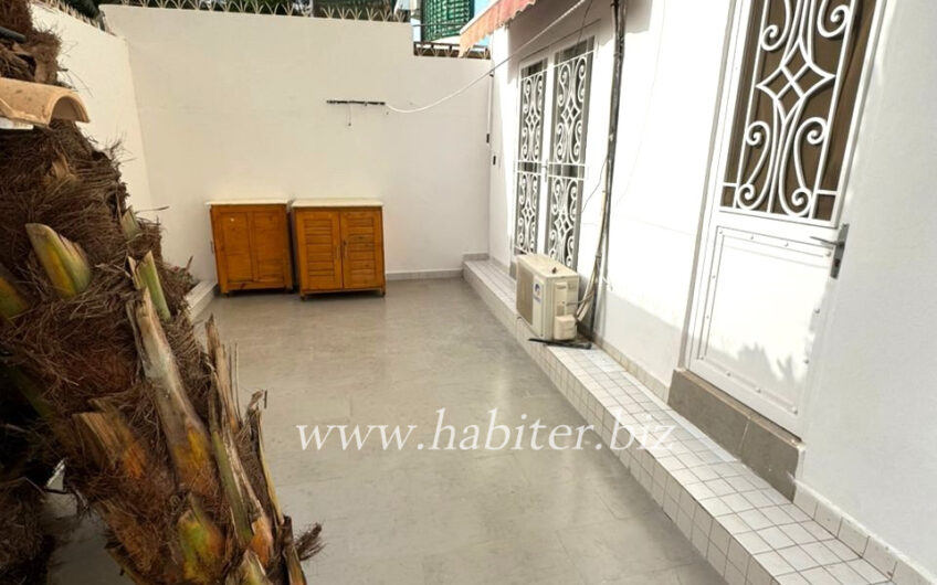 Appartement à louer aux Mamelles au RDC