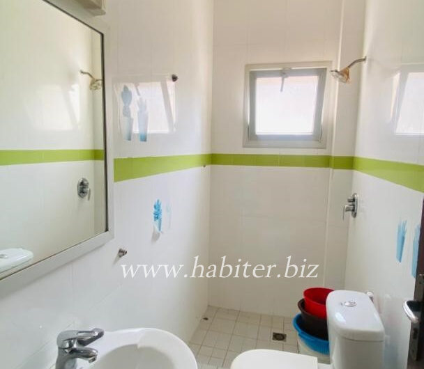 Appartement à louer aux Maristes derrière la station EDK