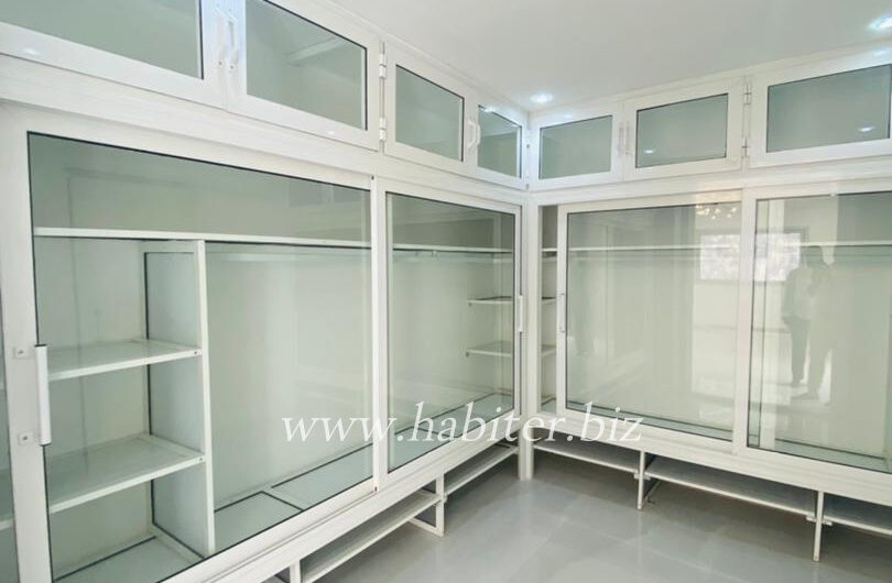 Luxueuse Villa R+2 à louer à Hann Marinas Cité Isra 1