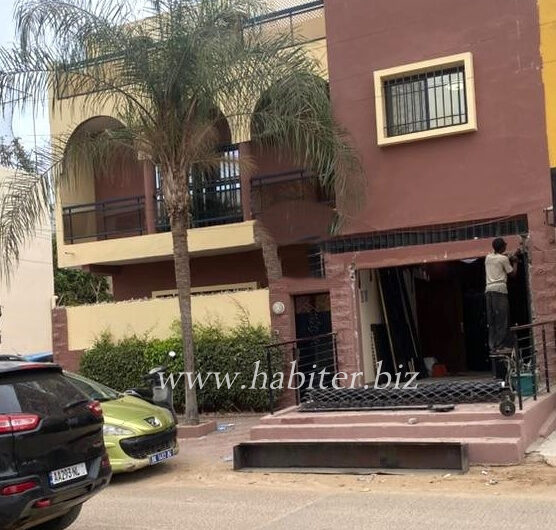 Villa R+1 à louer au Sacre Cœur 3