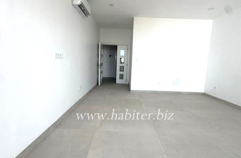 Appartements à louer au point E