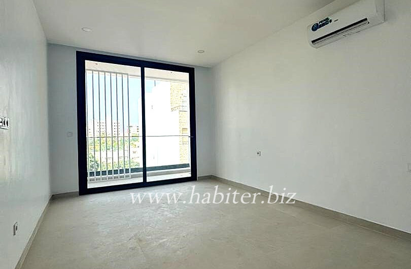 Appartements à louer au point E