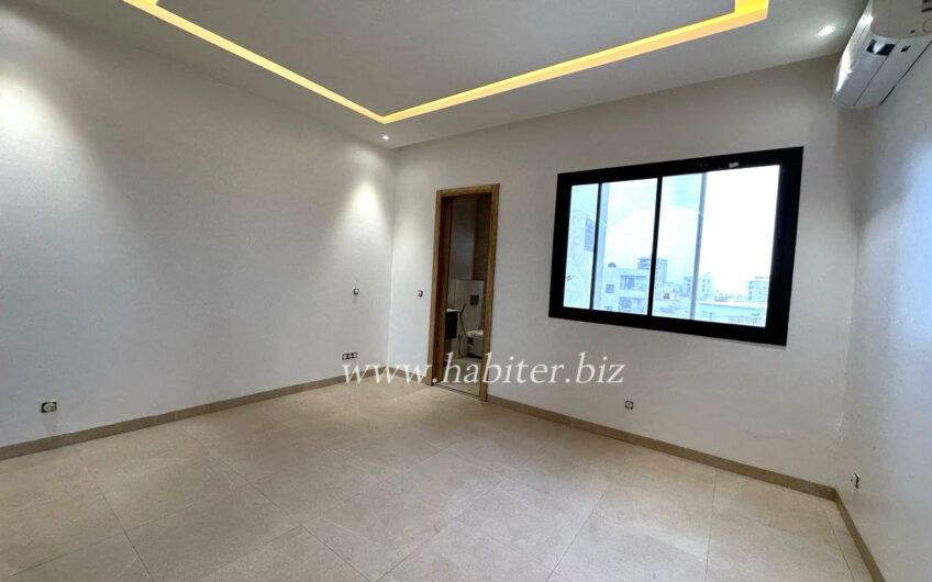 Appartement à louer à Mermoz