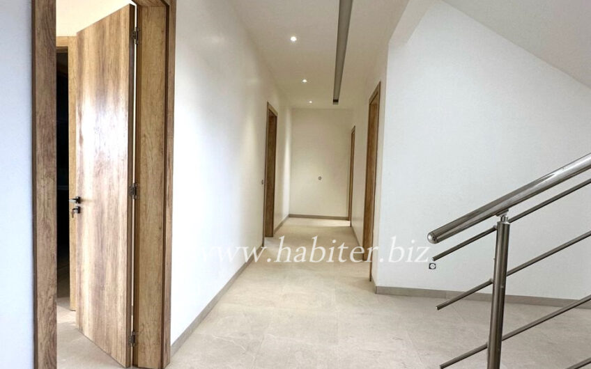 Duplex à louer à Mermoz