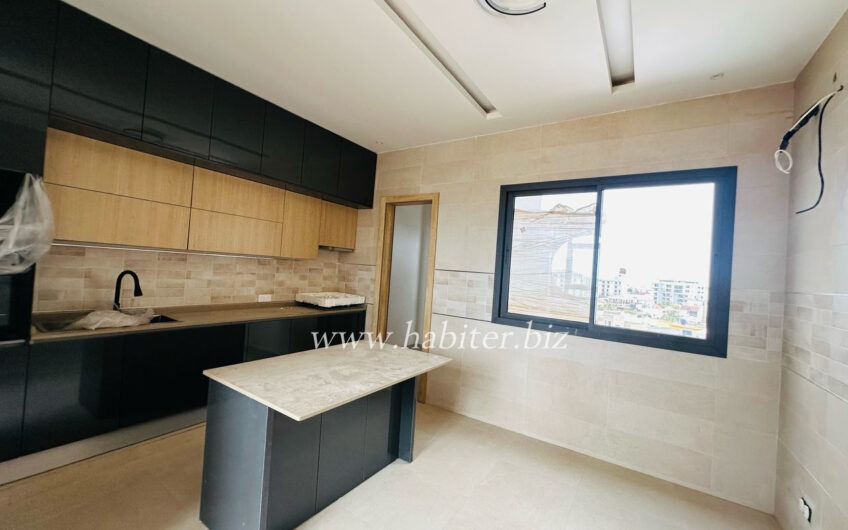 Duplex à louer à Mermoz