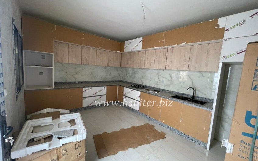 Duplex à louer à la zone de recasement