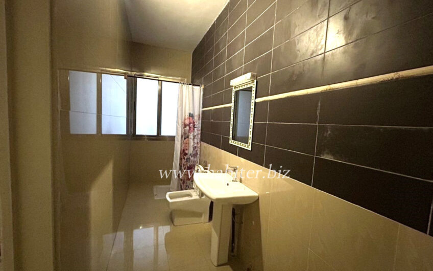 Villa R+2 à louer à Sotrac Mermoz