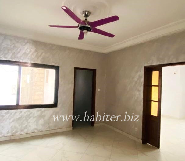 Appartement à louer à Mermoz
