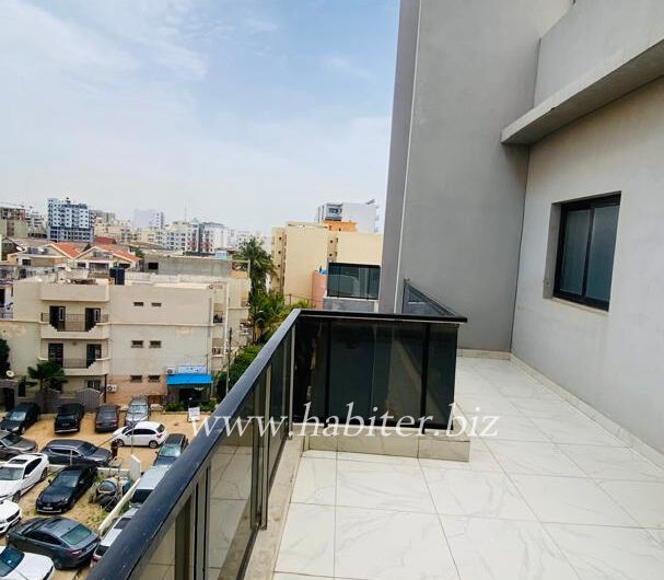 Appartement à louer à Mermoz