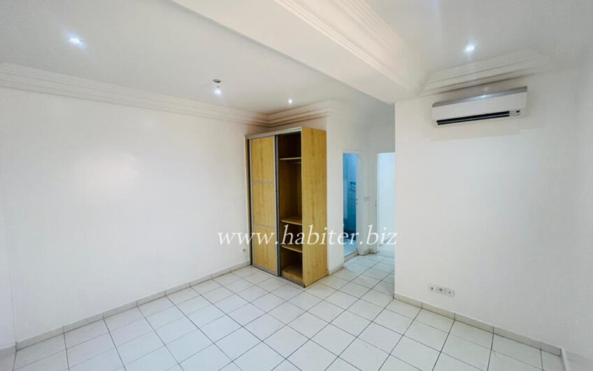 Appartement à louer vide aux Almadies