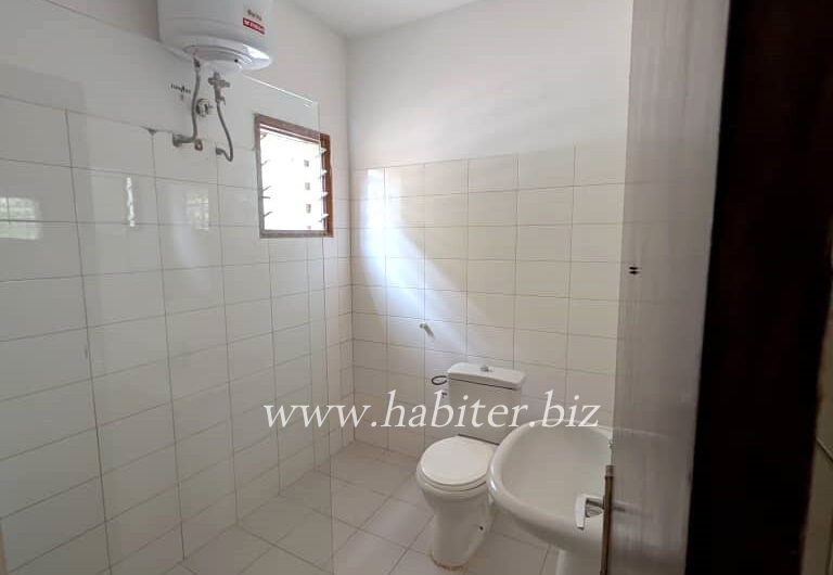 Villa R+1 à louer à Fann Résidence
