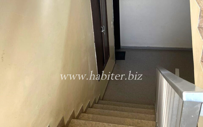 Appartement à louer à la fenêtre Mermoz